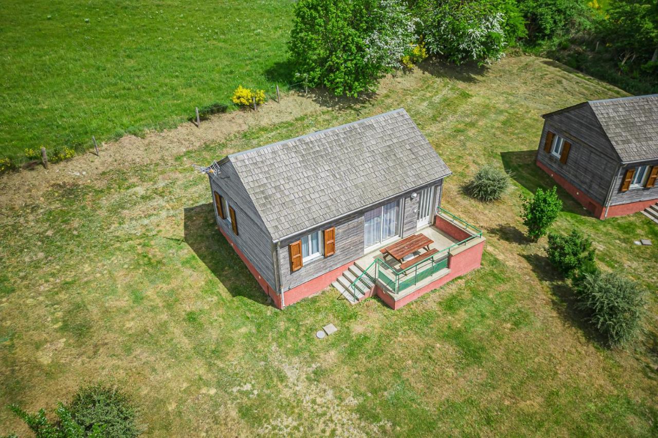Les Chalets De La Vallee Du Bes Albaret-le-Comtal Eksteriør billede